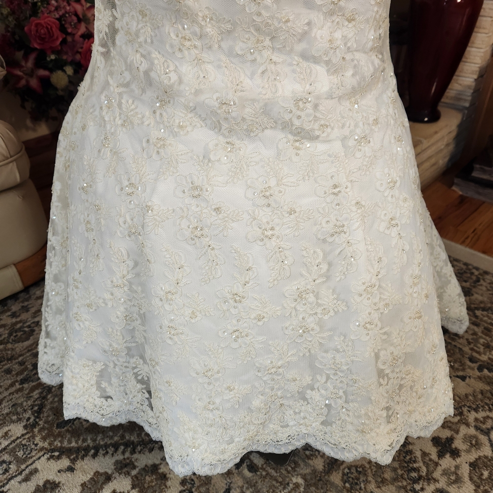 STUNNING Oleg Cassini Lace Trumpet Gown – NWT - Picture 13 of 14